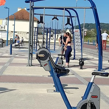 דירה Appartement Renove 2 Pieces Avec Loggia Vue Mer Et Parking A Villers-Sur-Mer - Fr-1-712-7